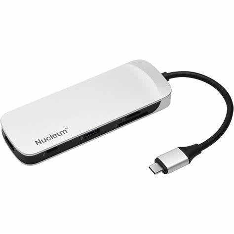 C-HUBC1-SR-EN/KINGSTONE  Apple Macbook USB-C hub: USB 3.0,HDMI,SD/MicroSD, power, type-c (Com hub: / Black / N/A